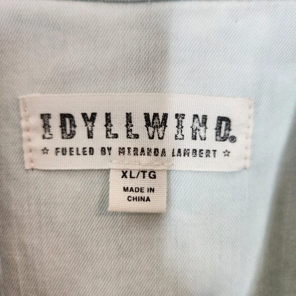 IDYLLWIND By Miranda Lambert Light Denim Chambray Sleeveless Shirt Pearl Snap - Picture 3 of 8
